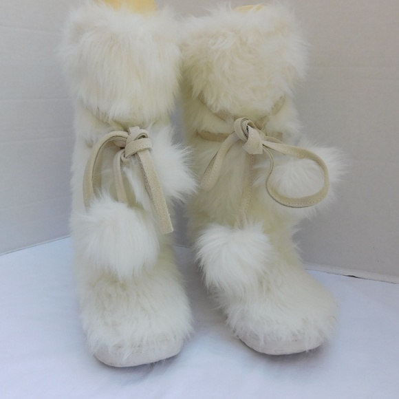 faux fur boots white